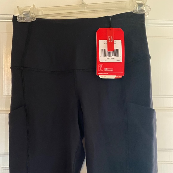 North Face Motivation Crop Legging - Picture 5 of 8